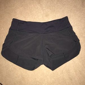 Lulu lemon speed short 2.5in